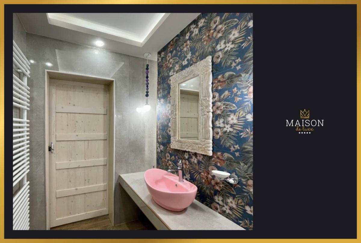 דירות לריסה Maison De Luxx A3 מראה חיצוני תמונה