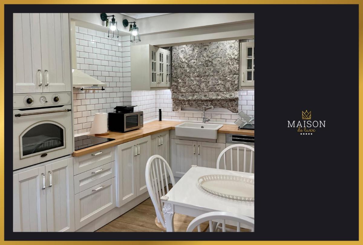 דירות לריסה Maison De Luxx A3 מראה חיצוני תמונה